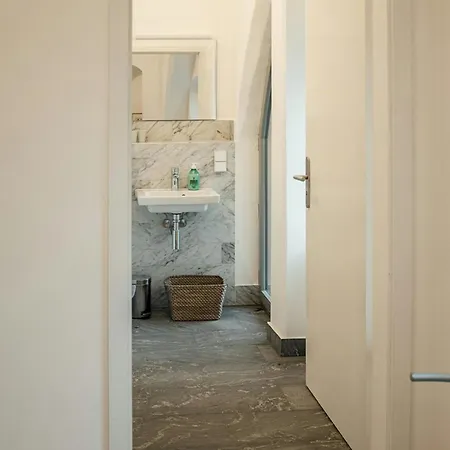 Relaxation In Historic Manor On Ruegen 포세리츠