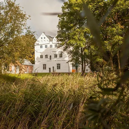 Relaxation In Historic Manor On Ruegen Prázdninový dům *