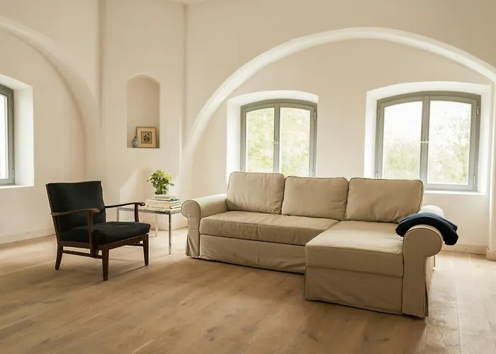 Relaxation In Historic Manor On Ruegen *