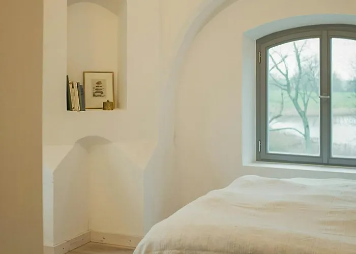 Relaxation In Historic Manor On Ruegen *